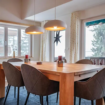 Grabahus * Arosa